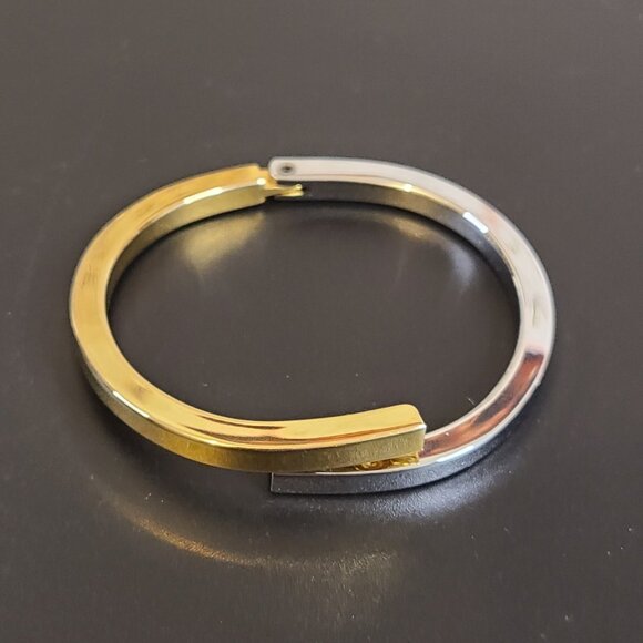 PIERRE CARDIN Bangle Bracelet - signed - Picture 1 of 5